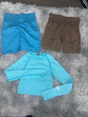 Light Blue Cropped Long Sleeve Top + Active Shorts Bundle